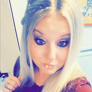 Meet your Posher, Christina